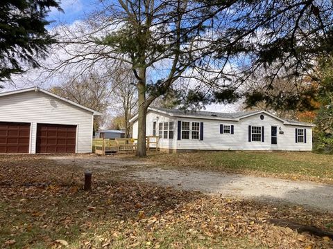 Photo of 26110 Graystone Court, Wilmington, IL 60481 (MLS # 12624195)