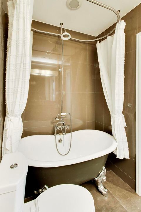 Tiny photo for 91 ABBOTTSFORD Road, Winnetka, IL 60093 (MLS # 12611137)