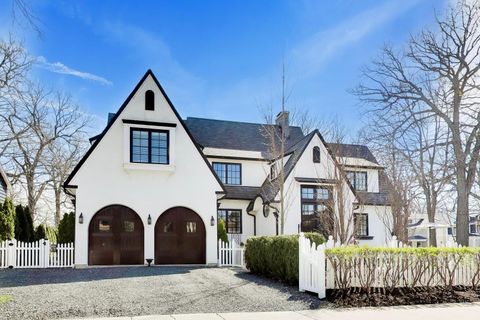 91 ABBOTTSFORD Road Winnetka IL 60093