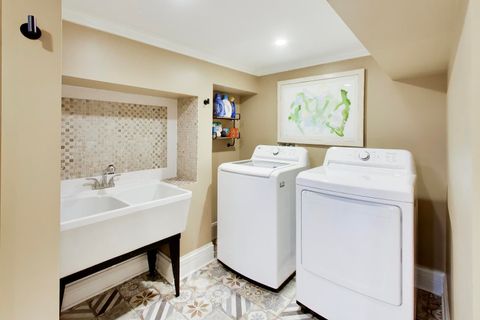 Tiny photo for 91 ABBOTTSFORD Road, Winnetka, IL 60093 (MLS # 12611137)