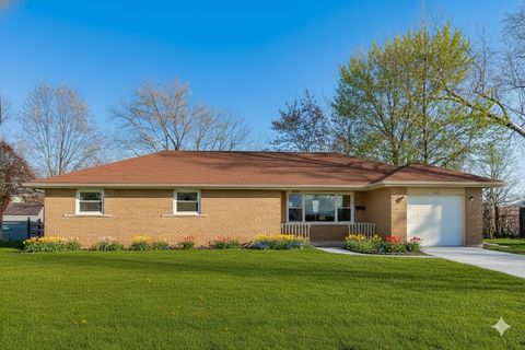 Photo of 623 N Benton Street, Palatine, IL 60067 (MLS # 12540437)