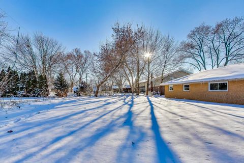 Tiny photo for 623 N Benton Street, Palatine, IL 60067 (MLS # 12540437)
