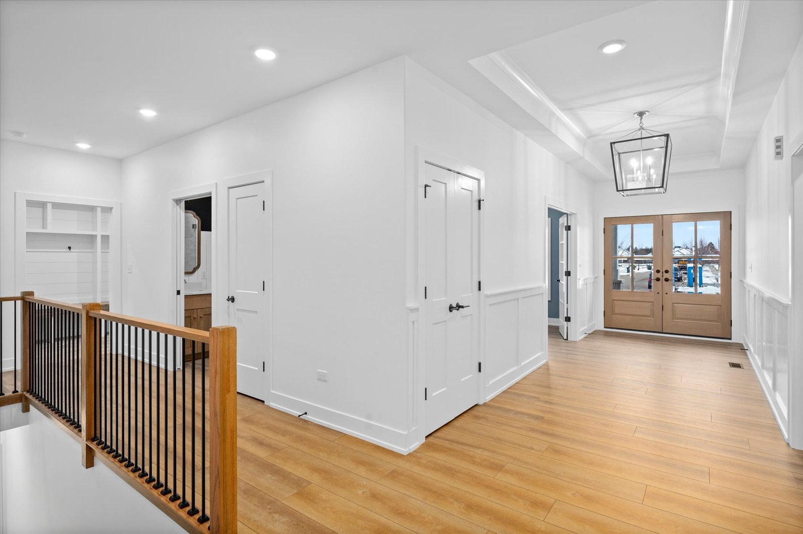 875 Claridge Drive