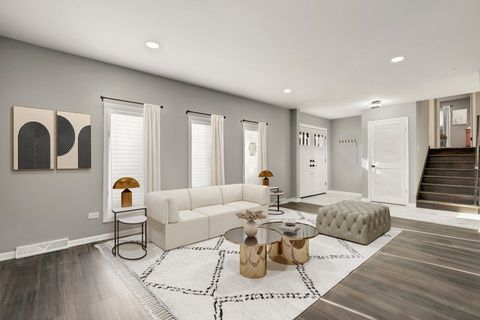 Tiny photo for 3518 S Manor Drive, Lansing, IL 60438 (MLS # 12585554)