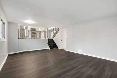 Tiny photo for 3518 S Manor Drive, Lansing, IL 60438 (MLS # 12585554)