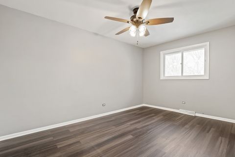 Tiny photo for 3518 S Manor Drive, Lansing, IL 60438 (MLS # 12585554)