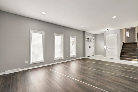 Tiny photo for 3518 S Manor Drive, Lansing, IL 60438 (MLS # 12585554)