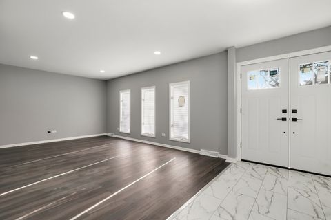 Tiny photo for 3518 S Manor Drive, Lansing, IL 60438 (MLS # 12585554)