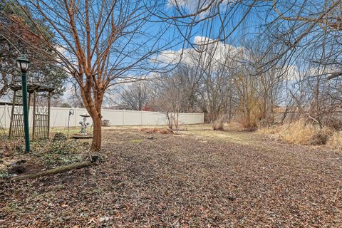 Tiny photo for 3518 S Manor Drive, Lansing, IL 60438 (MLS # 12585554)