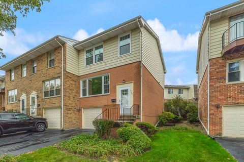 Tiny photo for 8809 44th Place, Brookfield, IL 60513 (MLS # 12497653)