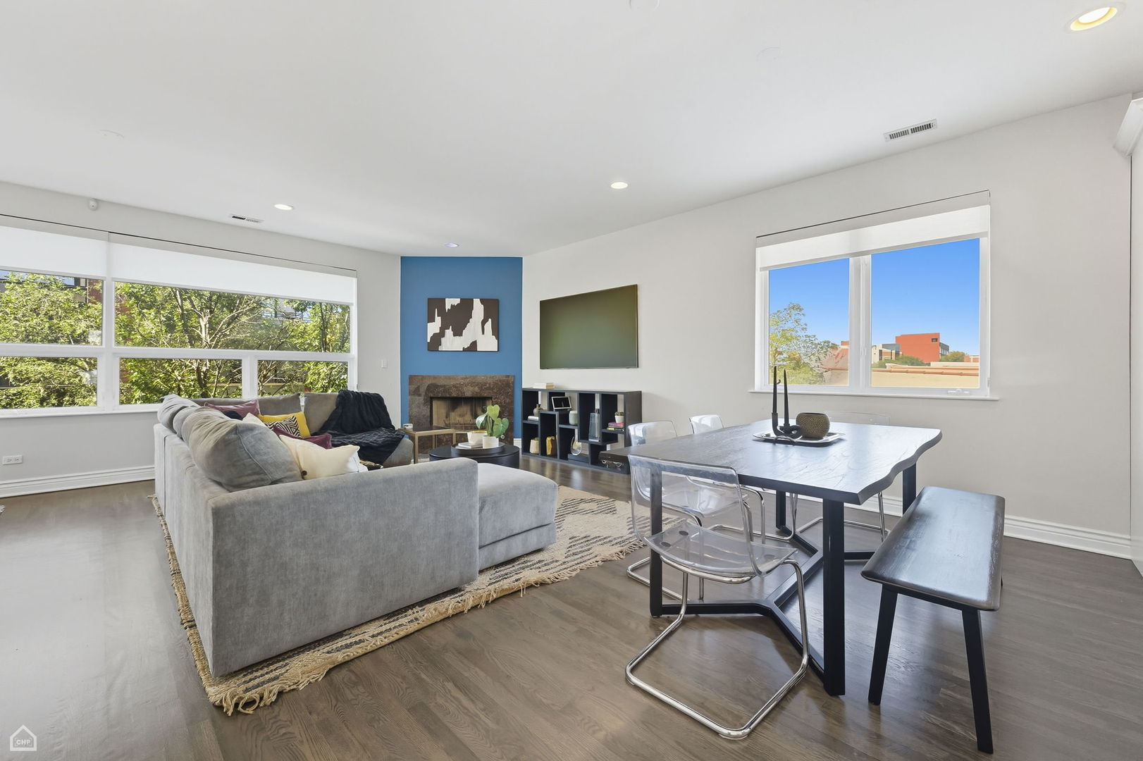 1835 N MILWAUKEE Avenue 301