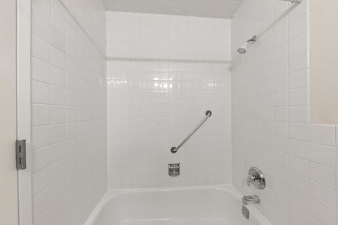 Tiny photo for 1150 E Jackson Street #1C, Lombard, IL 60148 (MLS # 12460079)