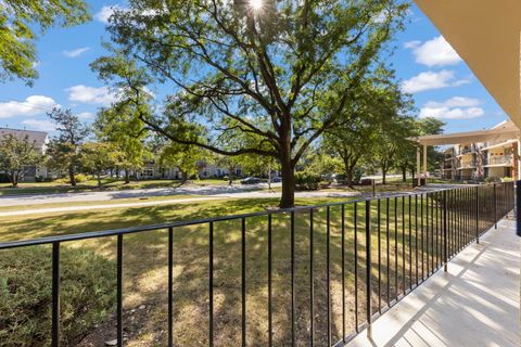 Tiny photo for 1150 E Jackson Street #1C, Lombard, IL 60148 (MLS # 12460079)