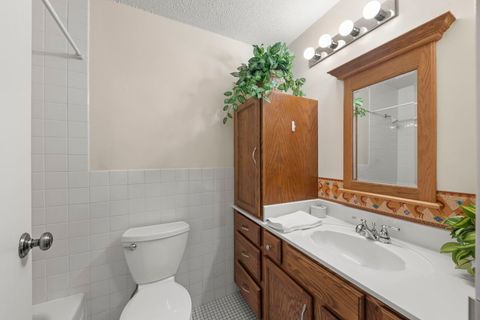 Tiny photo for 1150 E Jackson Street #1C, Lombard, IL 60148 (MLS # 12460079)