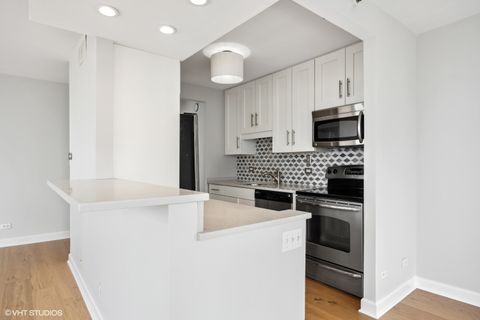 Tiny photo for 10 E Ontario Street #4404, Chicago, IL 60611 (MLS # 12483585)