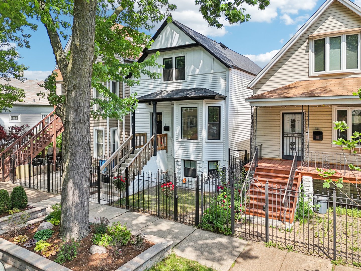 3117 N Christiana Avenue
