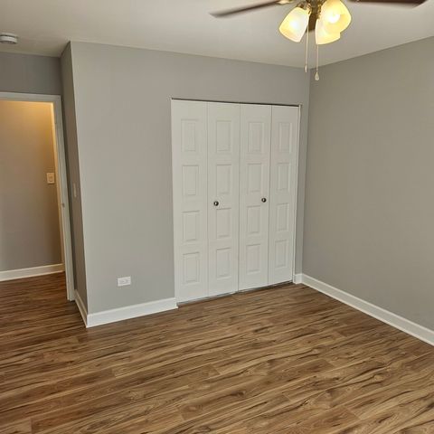 Tiny photo for 1717 W CRYSTAL Lane #310, Mount Prospect, IL 60056 (MLS # 12613322)