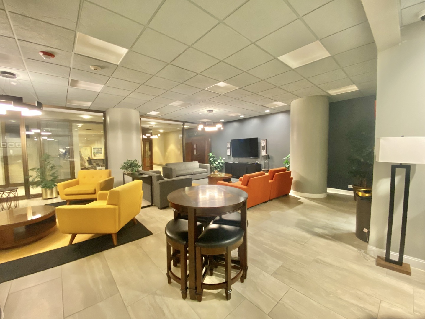 Chicago, Illinois 60611, United States, 2 Bedrooms Bedrooms, ,2 BathroomsBathrooms,Residential,Active,226941