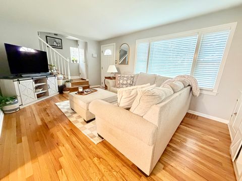 Tiny photo for 2655 W 99th Street, Chicago, IL 60655 (MLS # 12624960)