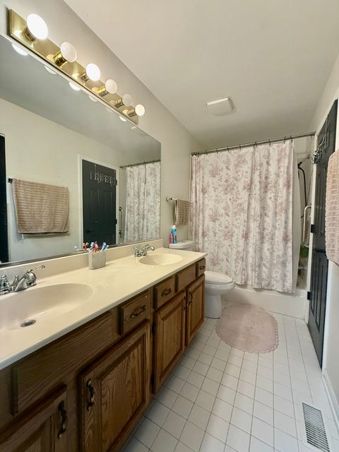 Tiny photo for 1610 Hartley Drive, Algonquin, IL 60102 (MLS # 12677122)