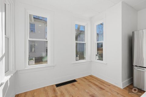 Tiny photo for 1009 Paul Street, Ottawa, IL 61350 (MLS # 12550251)