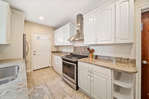 Tiny photo for 732 S Ashland Avenue S, La Grange, IL 60525 (MLS # 12746708)