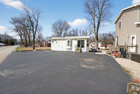 Tiny photo for 2 Largemouth Lane, Wilmington, IL 60481 (MLS # 12587978)
