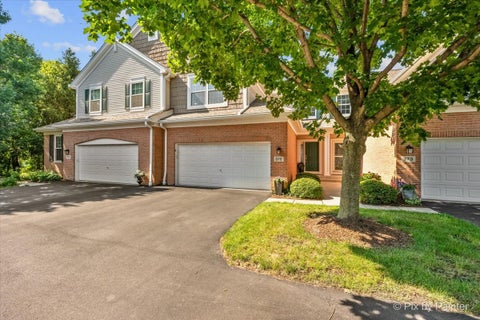 Tiny photo for 375 WOLCOTT Lane #375, Batavia, IL 60510 (MLS # 12698173)
