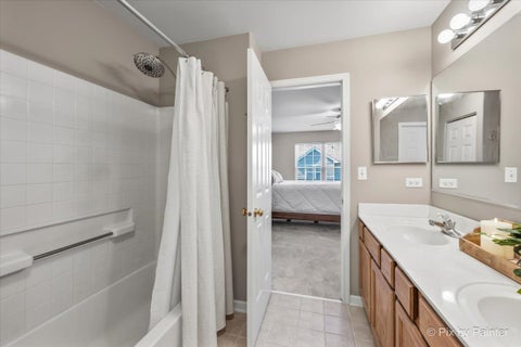 Tiny photo for 375 WOLCOTT Lane #375, Batavia, IL 60510 (MLS # 12698173)