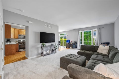Tiny photo for 375 WOLCOTT Lane #375, Batavia, IL 60510 (MLS # 12698173)