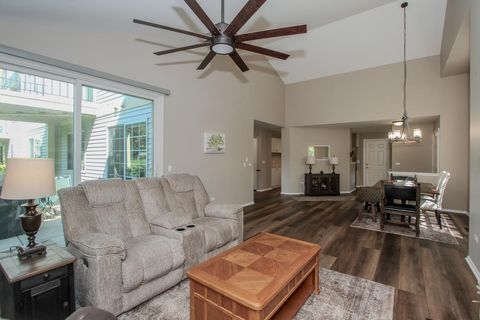 Tiny photo for 446 Cromwell Circle #1, Bartlett, IL 60103 (MLS # 12649218)