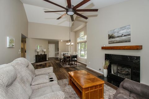 Tiny photo for 446 Cromwell Circle #1, Bartlett, IL 60103 (MLS # 12649218)
