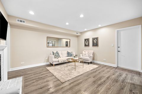 Tiny photo for 976 Indian Boundary Drive, Westmont, IL 60559 (MLS # 12494480)