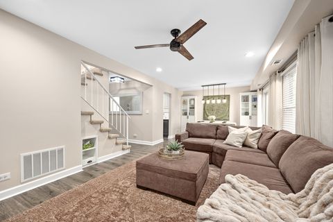 Tiny photo for 976 Indian Boundary Drive, Westmont, IL 60559 (MLS # 12494480)