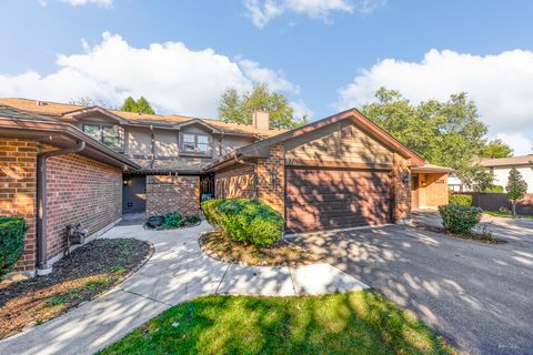 Tiny photo for 976 Indian Boundary Drive, Westmont, IL 60559 (MLS # 12494480)