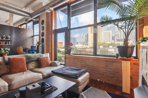 Tiny photo for 1601 S Michigan Avenue #306, Chicago, IL 60616 (MLS # 12496494)