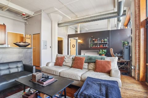 Tiny photo for 1601 S Michigan Avenue #306, Chicago, IL 60616 (MLS # 12496494)