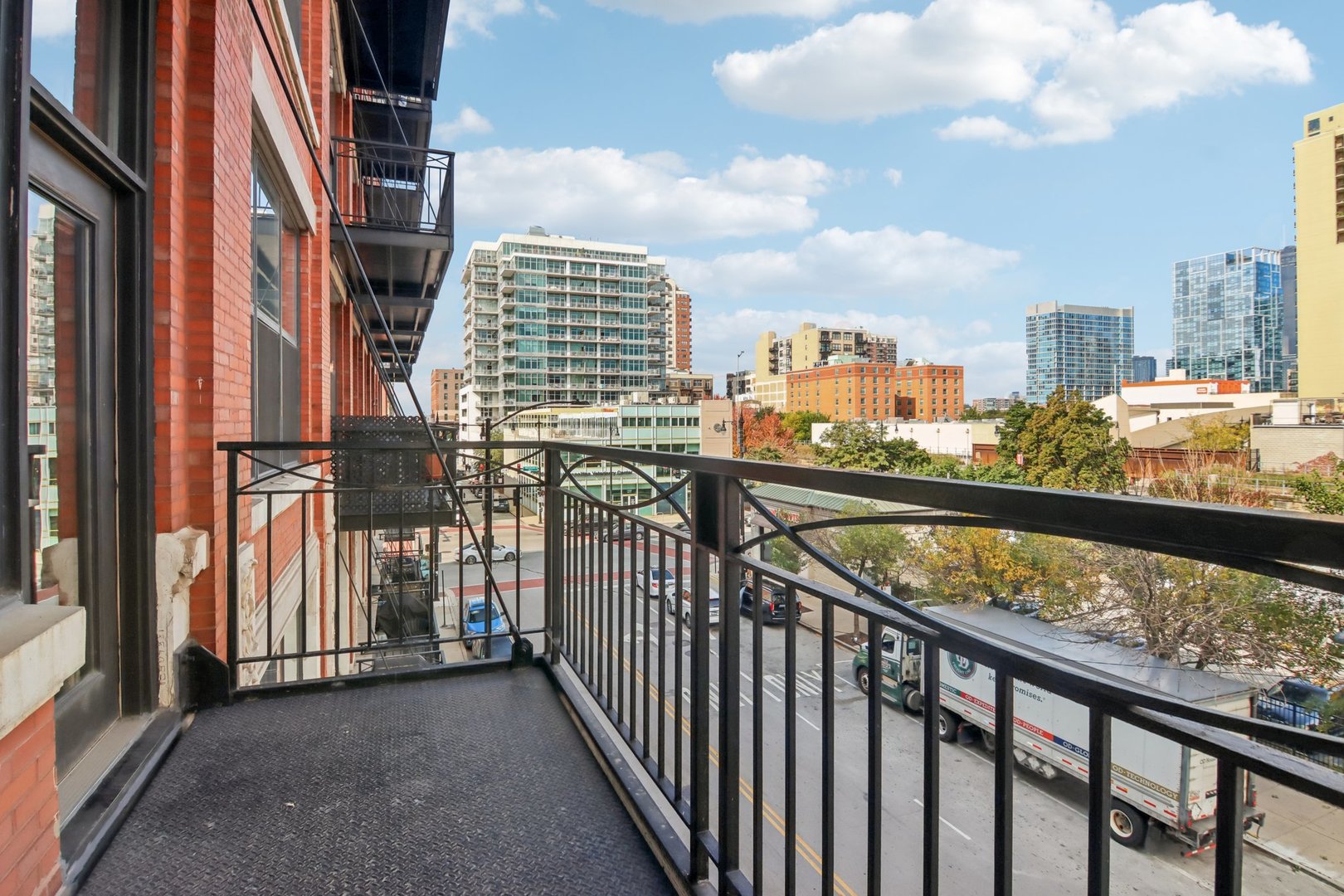 1601 S Michigan Avenue 306