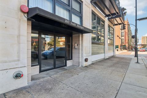 Tiny photo for 1601 S Michigan Avenue #306, Chicago, IL 60616 (MLS # 12496494)