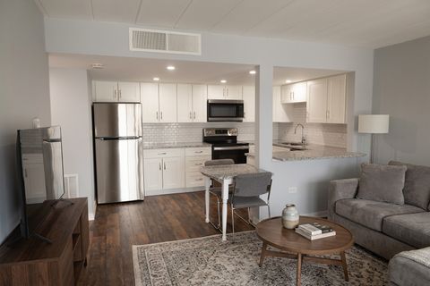 Tiny photo for 2900 Maple Avenue #15C, Downers Grove, IL 60515 (MLS # 12543710)