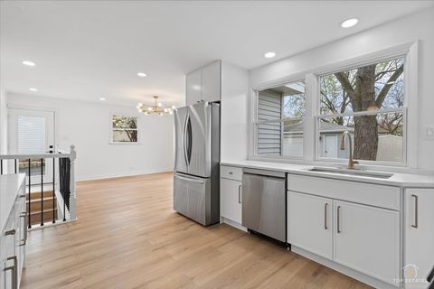 Tiny photo for 8766 S 83rd Court, Hickory Hills, IL 60457 (MLS # 12620109)