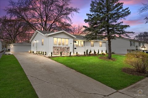 Photo of 8766 S 83rd Court, Hickory Hills, IL 60457 (MLS # 12620109)