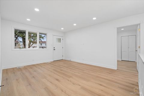 Tiny photo for 8766 S 83rd Court, Hickory Hills, IL 60457 (MLS # 12620109)