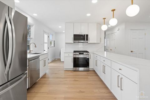 Tiny photo for 8766 S 83rd Court, Hickory Hills, IL 60457 (MLS # 12620109)