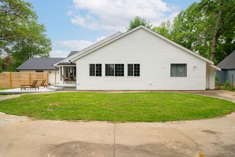 Tiny photo for 3302 W Lakeview Road, Marion, IL 62959 (MLS # 12665789)
