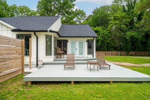 Tiny photo for 3302 W Lakeview Road, Marion, IL 62959 (MLS # 12665789)