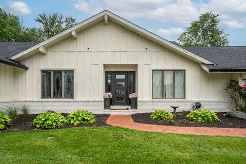 Tiny photo for 3302 W Lakeview Road, Marion, IL 62959 (MLS # 12665789)