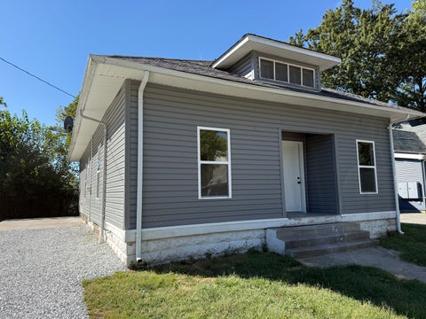 Tiny photo for 810 N Monroe Street, Marion, IL 62959 (MLS # 12771387)