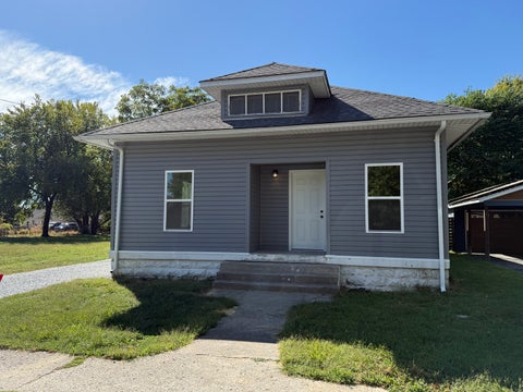 Tiny photo for 810 N Monroe Street, Marion, IL 62959 (MLS # 12771387)