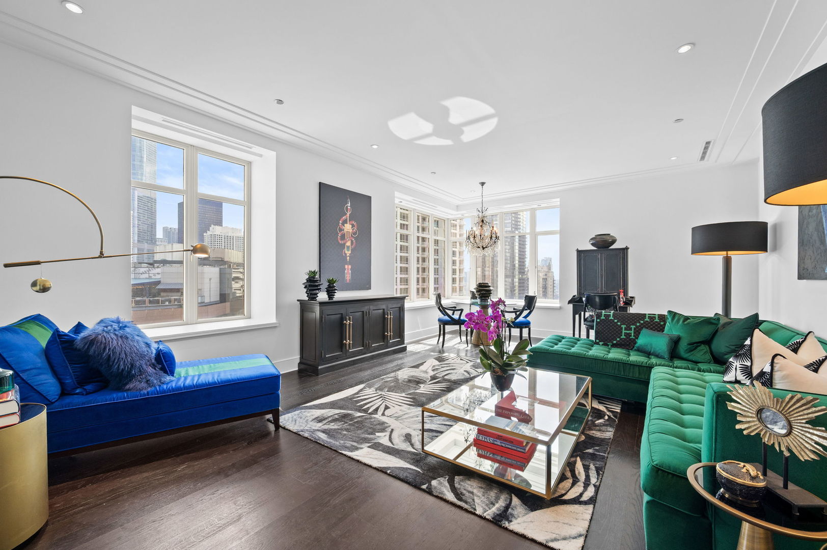 118 E Erie Street 25D